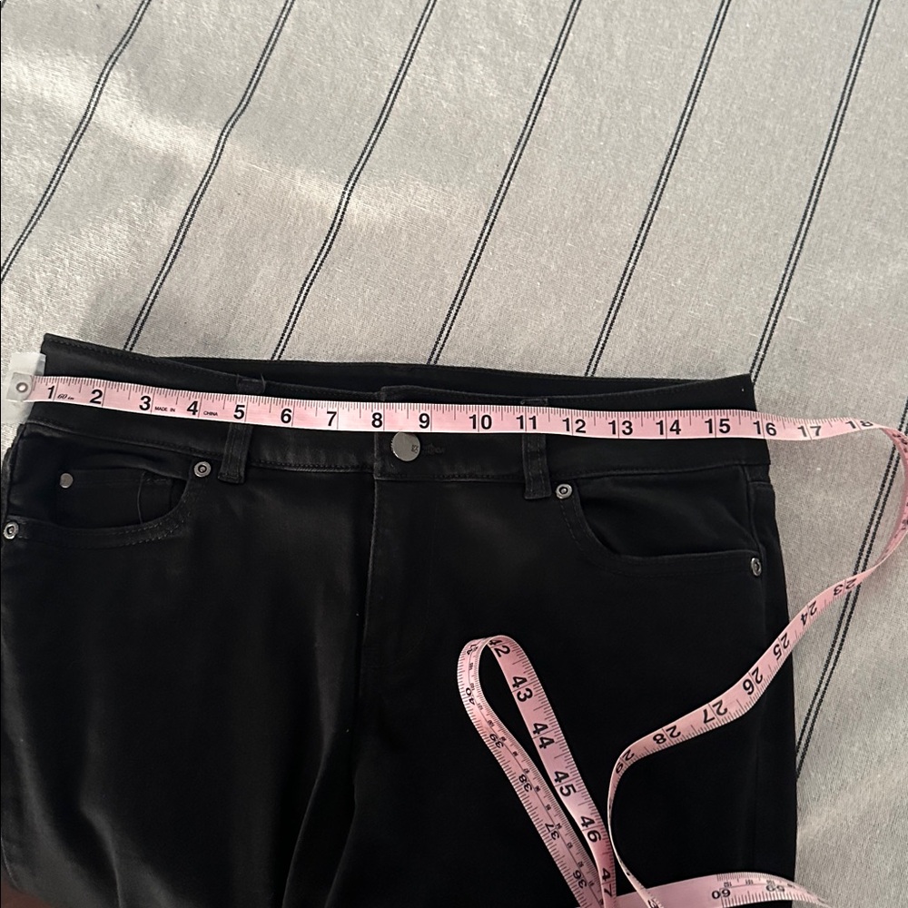 Classic Black Jeans for Women - Picture 11 of 11